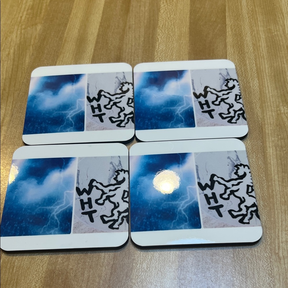 # 0853** WHT Blue and White Coasters Set.